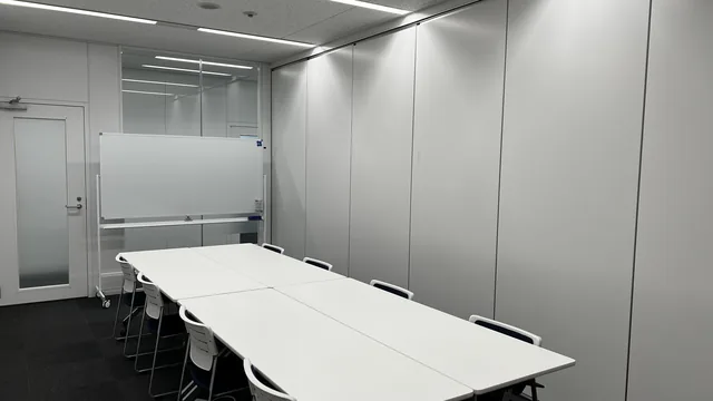 リロ会議室　「TOKYU REIT 新宿ビル」