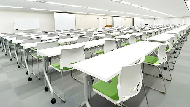 ビジョンセンター横浜・会議室