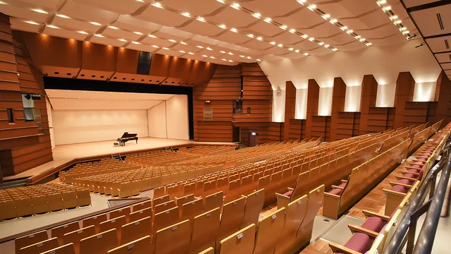 海老名市文化会館