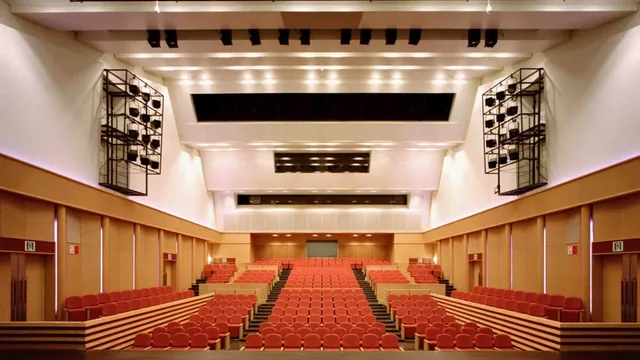 磯子区民文化センター（杉田劇場）