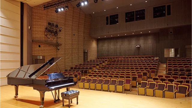 和光大学ポプリホール鶴川