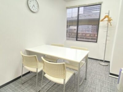 fabbit新大阪　会議室③